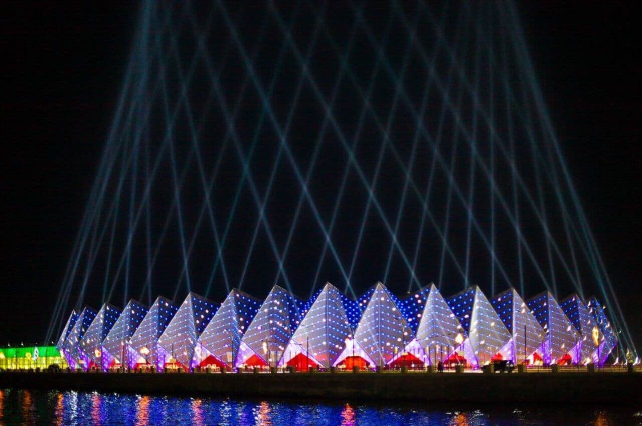 Baku Night Tour – Panoramic Evening City Tour and Illuminated Landmarks