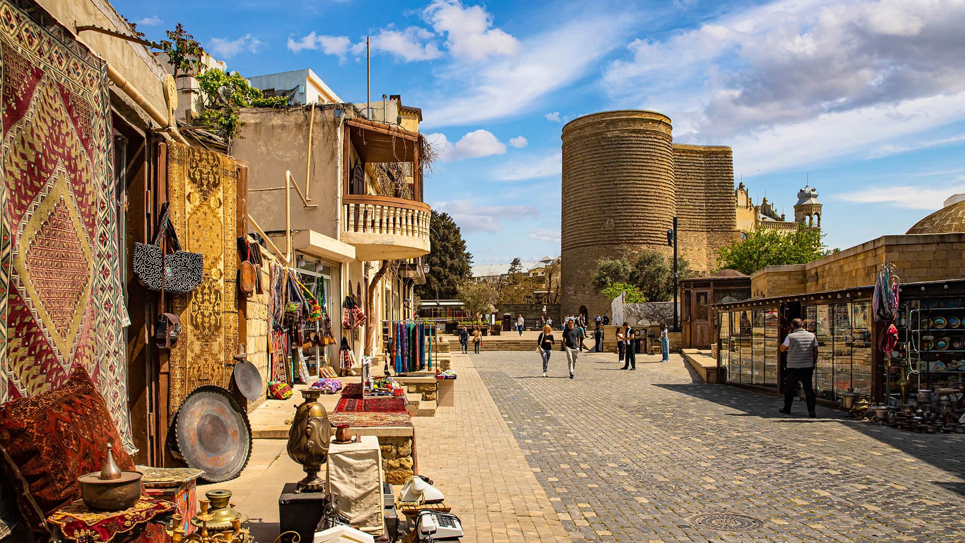 Private Baku City Tour by Car with Old City and Modern Highlights