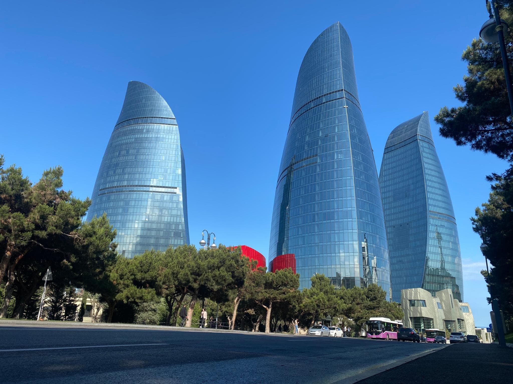 Private Baku City Tour by Car with Old City and Modern Highlights